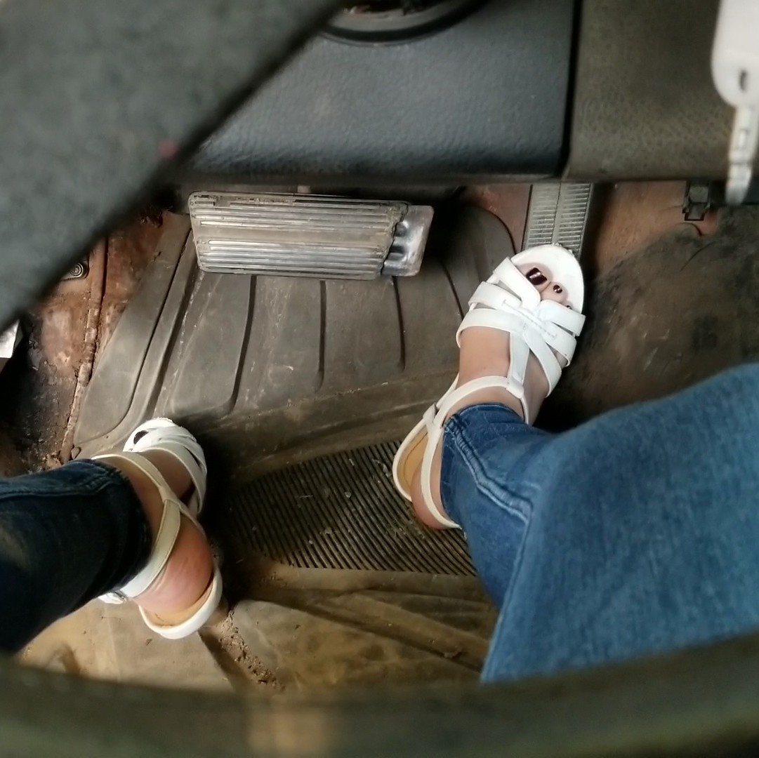 Vivian Ireene Pierce White Leather Sandals Dirty Camaro Startup POV – Quickie